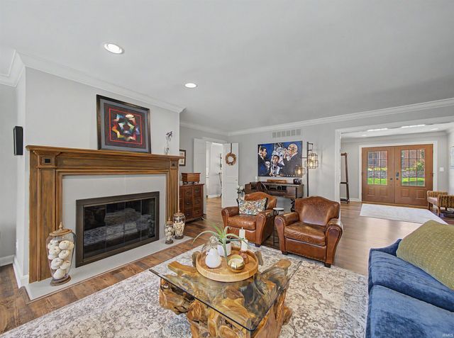 801 Cobblestone Drive, Evansville, IN 47715