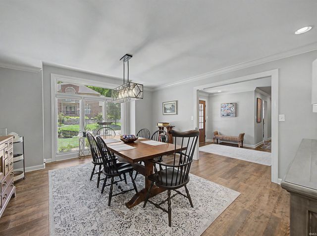 801 Cobblestone Drive, Evansville, IN 47715