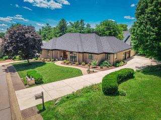 801 Cobblestone Drive, Evansville, IN 47715