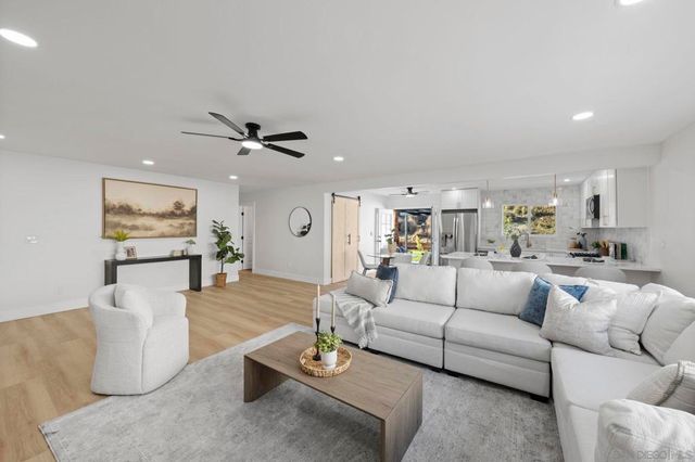 13442 Mountainside Dr, Poway, CA 92064