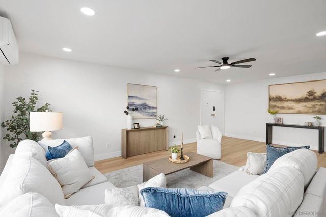 13442 Mountainside Dr, Poway, CA 92064