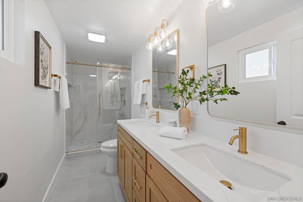 Image 8 of property listing at 13442 Mountainside Dr, Poway, CA 92064