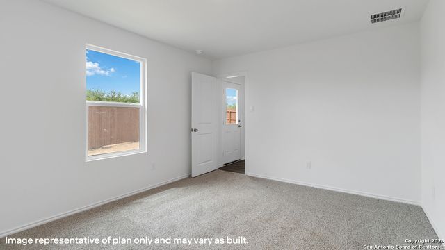 1015 Catalonia Pass, San Antonio, TX 78221