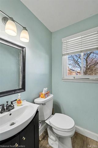 2510 Wenona Drive, Wixom, MI 48393