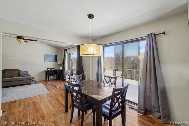 2510 Wenona Drive, Wixom, MI 48393