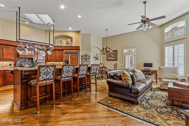 6616 Wind Ridge Drive, El Paso, TX 79912