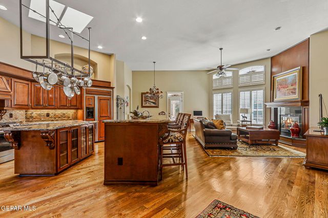 6616 Wind Ridge Drive, El Paso, TX 79912