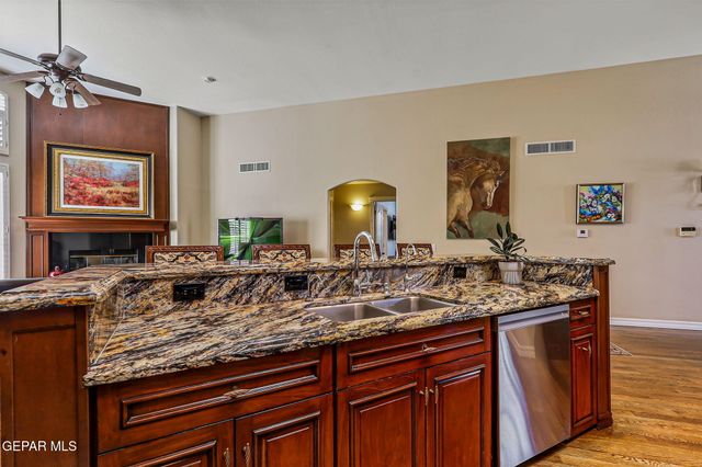 6616 Wind Ridge Drive, El Paso, TX 79912