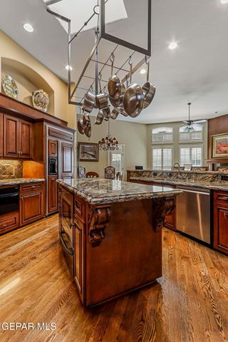 6616 Wind Ridge Drive, El Paso, TX 79912