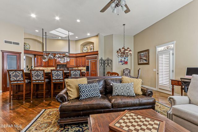 6616 Wind Ridge Drive, El Paso, TX 79912