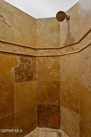 6616 Wind Ridge Drive, El Paso, TX 79912