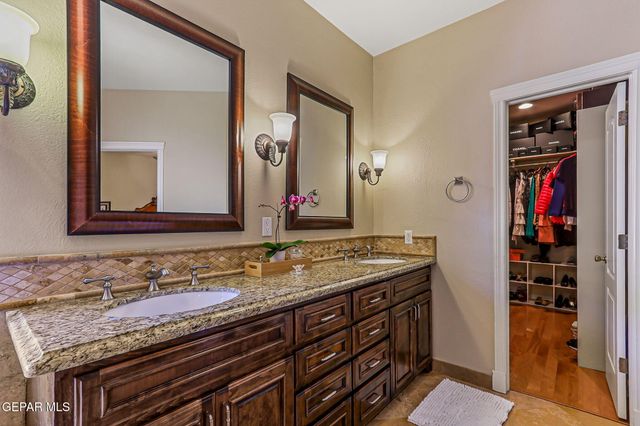 6616 Wind Ridge Drive, El Paso, TX 79912