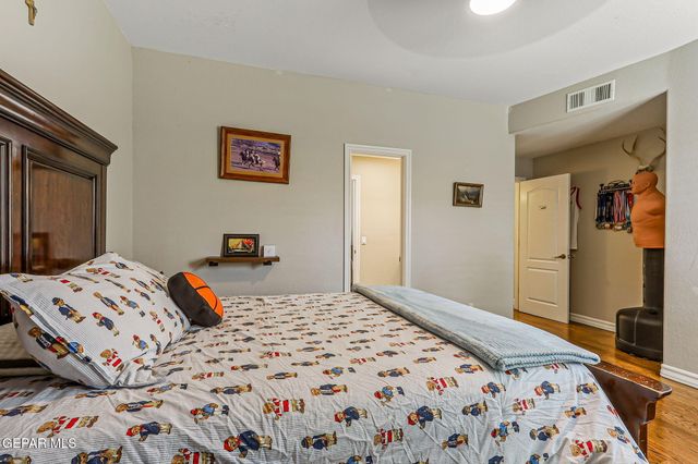 6616 Wind Ridge Drive, El Paso, TX 79912