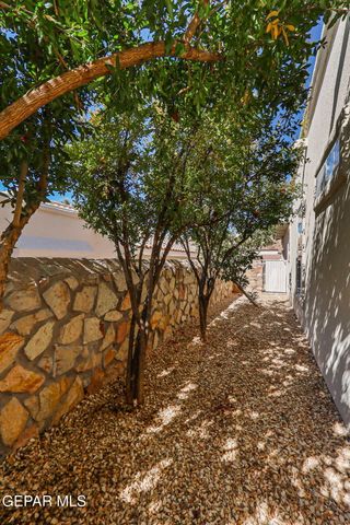6616 Wind Ridge Drive, El Paso, TX 79912