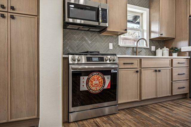 6709 Belford Drive, Dallas, TX 75214