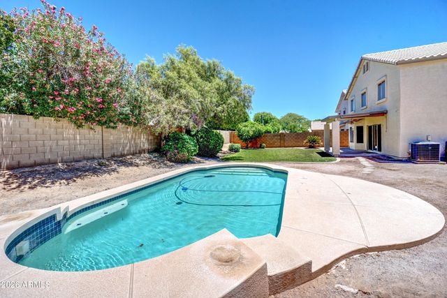 4402 E DESERT WIND Drive, Phoenix, AZ 85044