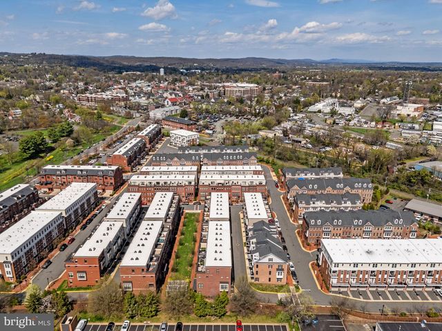 459 HAUPT SQ SE, Leesburg, VA 20175