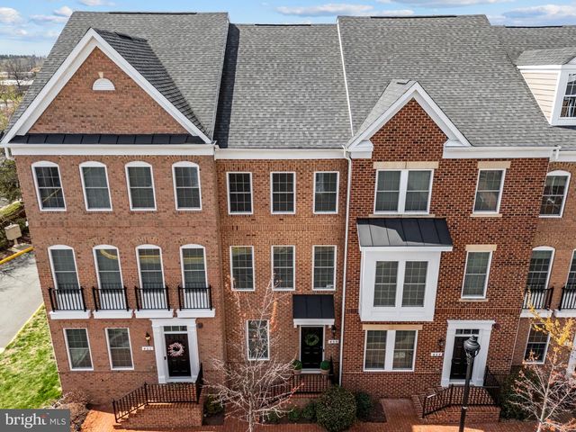 459 HAUPT SQ SE, Leesburg, VA 20175