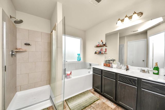 15422 Meandering Post Trail, Houston, TX 77044