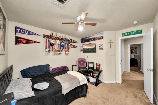 15422 Meandering Post Trail, Houston, TX 77044