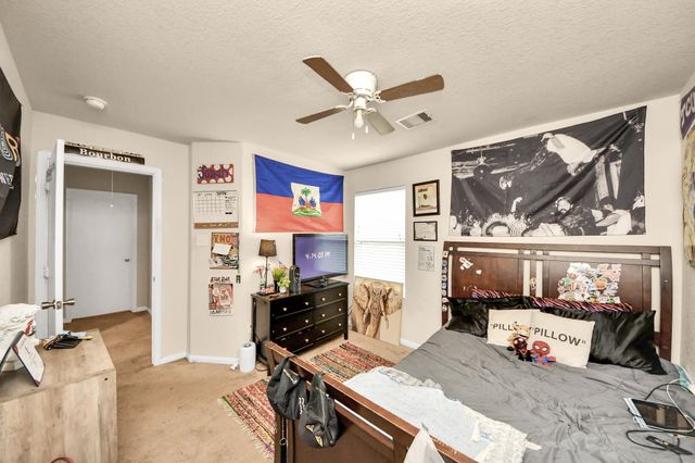 15422 Meandering Post Trail, Houston, TX 77044