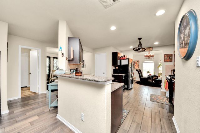 15422 Meandering Post Trail, Houston, TX 77044