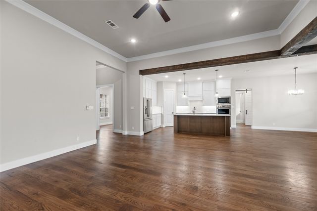 1010 Julian Drive, Van Alstyne, TX 75495