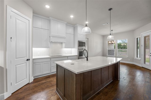 1010 Julian Drive, Van Alstyne, TX 75495