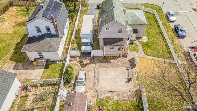 1228 Overlook Avenue, Teaneck, NJ 07666