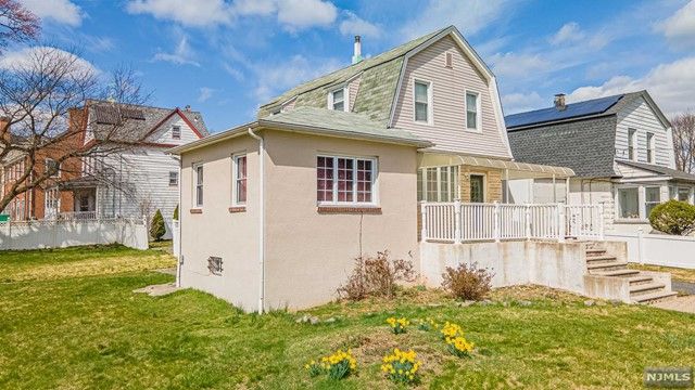 1228 Overlook Avenue, Teaneck, NJ 07666