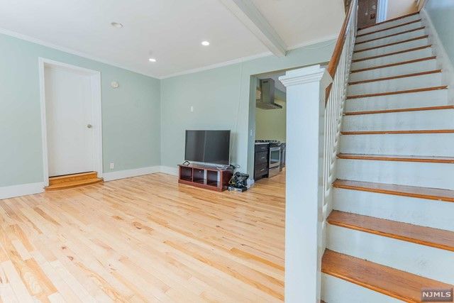 1228 Overlook Avenue, Teaneck, NJ 07666