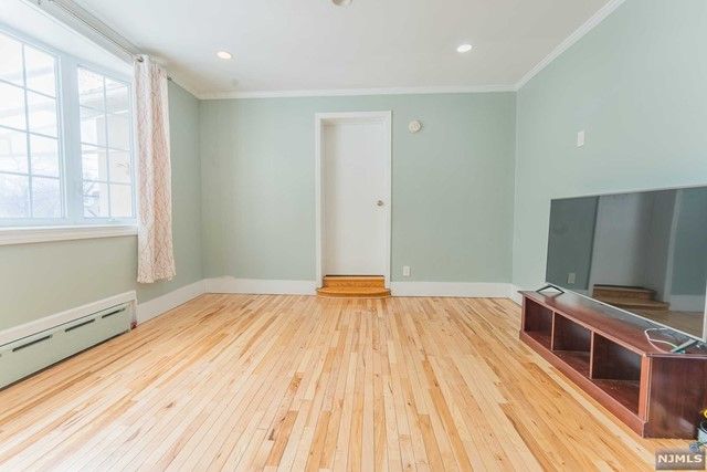 1228 Overlook Avenue, Teaneck, NJ 07666