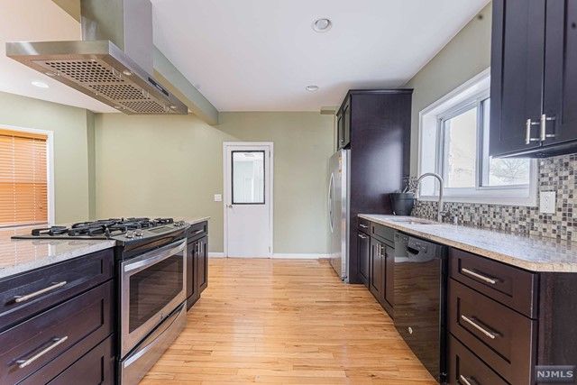 1228 Overlook Avenue, Teaneck, NJ 07666