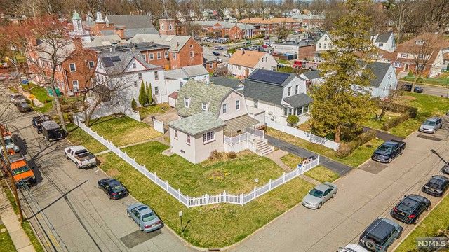 1228 Overlook Avenue, Teaneck, NJ 07666