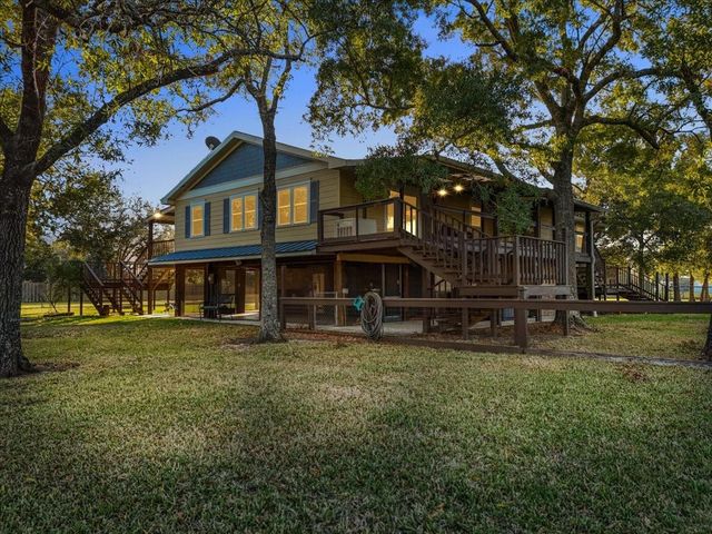 603 Shady Glen Drive, Anahuac, TX 77514