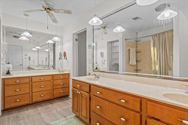 603 Shady Glen Drive, Anahuac, TX 77514