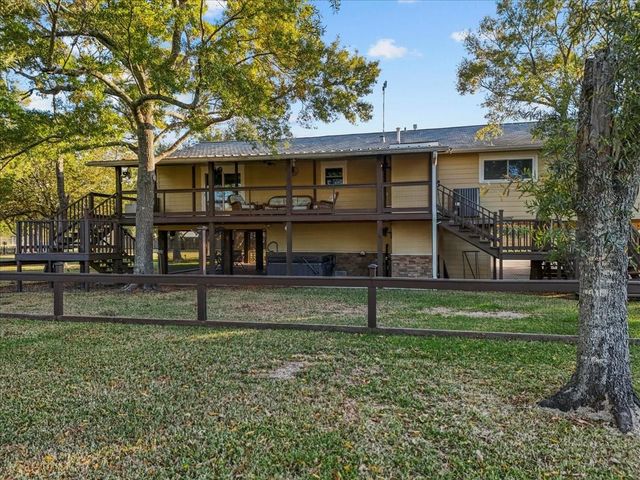603 Shady Glen Drive, Anahuac, TX 77514