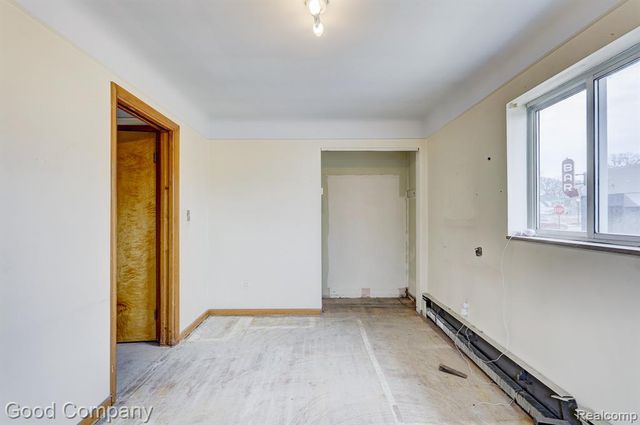 23919 John R Road, Hazel Park, MI 48030