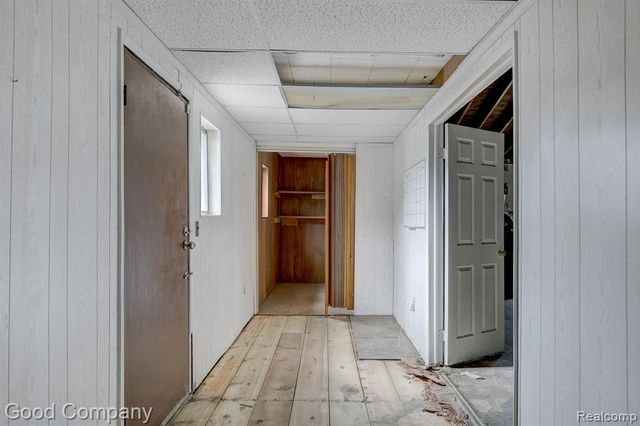 23919 John R Road, Hazel Park, MI 48030