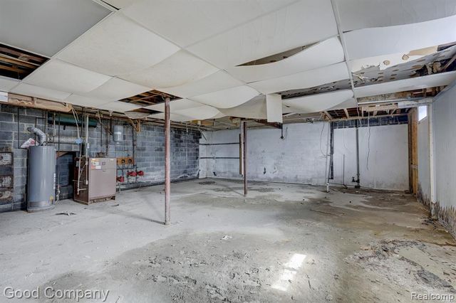 23919 John R Road, Hazel Park, MI 48030