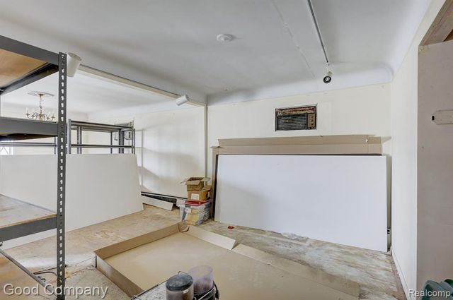 23919 John R Road, Hazel Park, MI 48030
