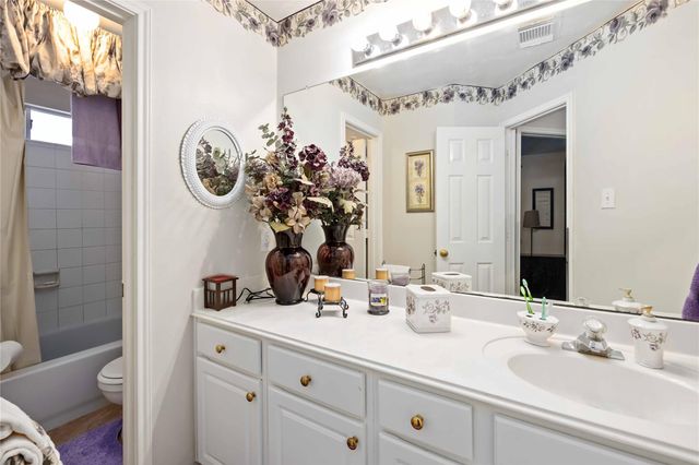 602 Beverly Circle, Stafford, TX 77477