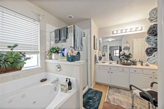 602 Beverly Circle, Stafford, TX 77477