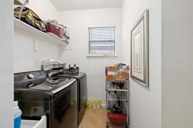 602 Beverly Circle, Stafford, TX 77477