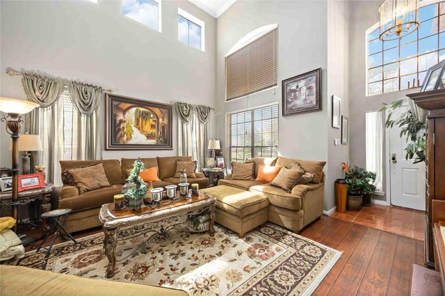 602 Beverly Circle, Stafford, TX 77477