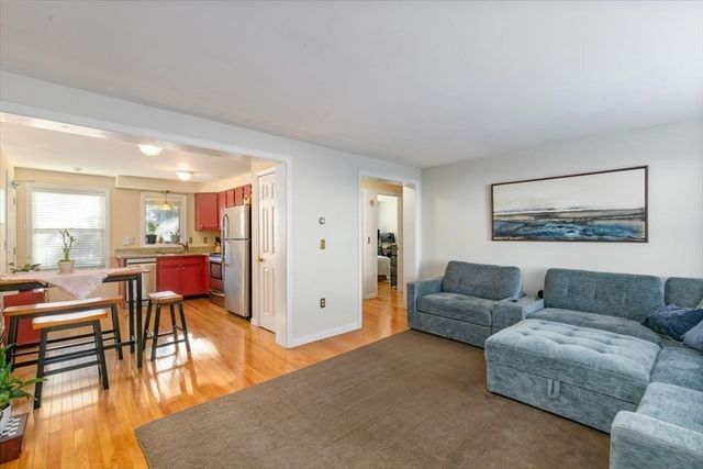 45 Cross St 19, Medford, MA 02155