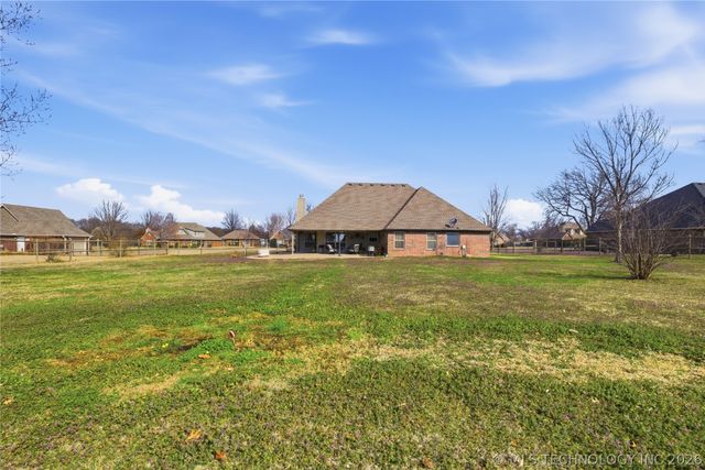 18522 E 79th Street N, Owasso, OK 74055