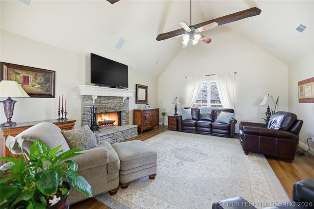 18522 E 79th Street N, Owasso, OK 74055