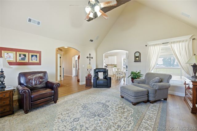 18522 E 79th Street N, Owasso, OK 74055