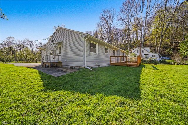 2360 Trailard Drive, Willoughby Hills, OH 44094